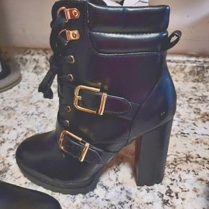 Analisa Block Heel Bootie